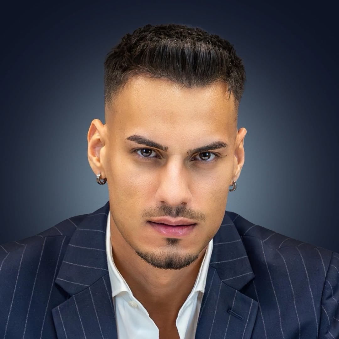 Portret Robert-Nicolae Feraru, Profu` de Engagement, CEO Kooperativa 2.0