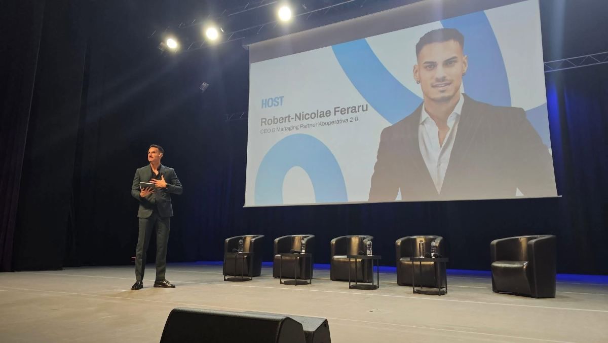 Scena conferinței SHIFT HAPPENS 2025