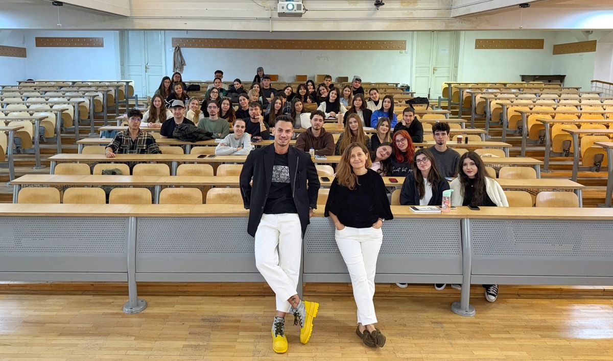 Robert-Nicolae Feraru · Sesiune pentru studenți